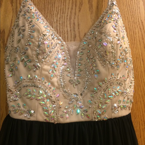 Prom dress- Size 9 - Picture 2 of 5